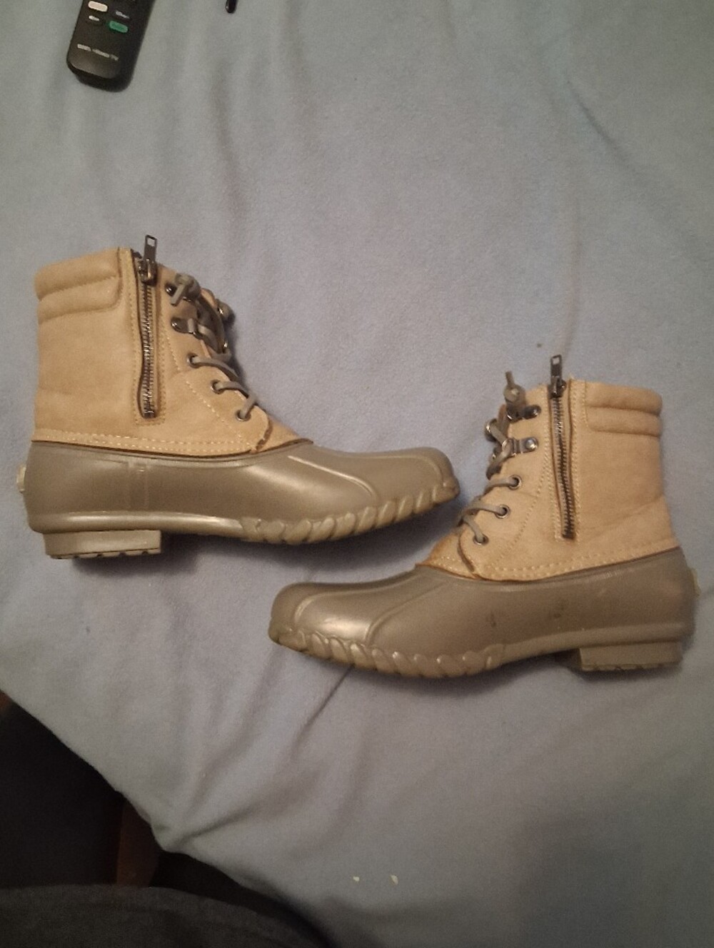 Nautica Beige/Tan Suede Winter Duck Boots with Side Zipper